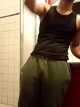 Snapshot of nickshal chatting on 10/05/25, 07:12 nickshal online show from 10/05/25, 07:12