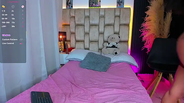 little sophie18 online show from 05/14/26, 05:42