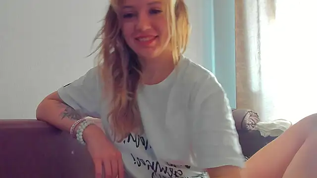 foxy blond online show from 04/30/26, 12:50