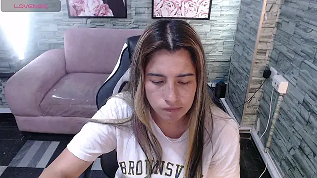 Snapshot of Valerie_b chatting on 02/07/25, 06:45 Valerie b online show from 02/07/25, 06:45