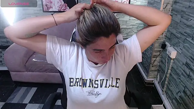 Snapshot of Valerie_b chatting on 02/07/25, 09:47 Valerie b online show from 02/07/25, 09:47