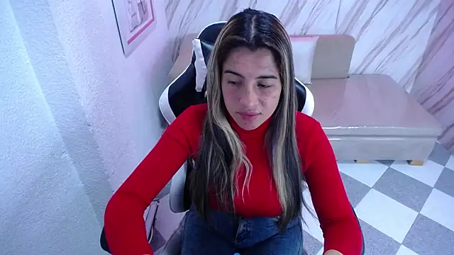 Snapshot of Valerie_b chatting on 02/08/25, 03:19 Valerie b online show from 02/08/25, 03:19