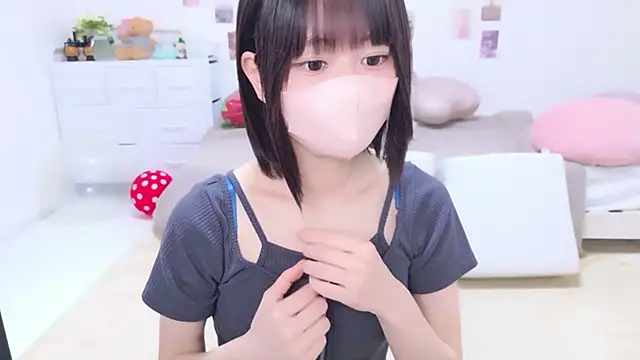 Im Yu-na online show from 04/27/26, 07:56