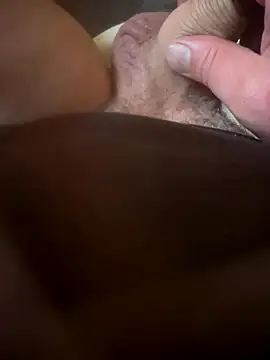 Snapshot of Fjome chatting on 10/05/25, 07:17 Fjome online show from 10/05/25, 07:17