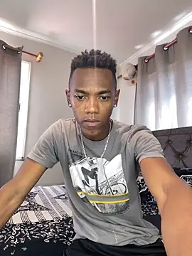 Snapshot of Mensblacksexy22 chatting on 12/20/25, 07:32 Mensblacksexy22 online show from 12/20/25, 07:32