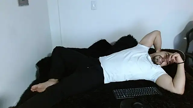 Ian Daviz online show from 11/17/25, 01:55