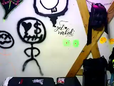 Snapshot of KRYZTALYNXXX chatting on 01/02/25, 10:44 KRYZTALYNXXX online show from 01/02/25, 10:44