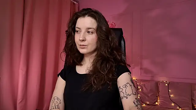 Snapshot of JackieByrd chatting on 09/09/25, 01:10 JackieByrd online show from 09/09/25, 01:10