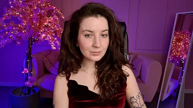 Snapshot of JackieByrd chatting on 10/07/25, 01:52 JackieByrd online show from 10/07/25, 01:52