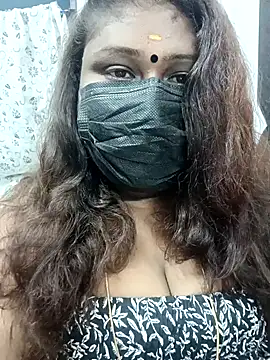 Snapshot of simran21 chatting on 02/08/25, 06:55 simran21 online show from 02/08/25, 06:55