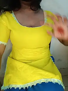Snapshot of Sadika- chatting on 06/19/26, 05:17 Sadika- online show from 06/19/26, 05:17