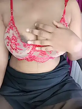 Snapshot of Sadika- chatting on 07/07/26, 01:59 Sadika- online show from 07/07/26, 01:59