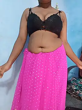 Snapshot of Sadika- chatting on 07/29/26, 04:27 Sadika- online show from 07/29/26, 04:27