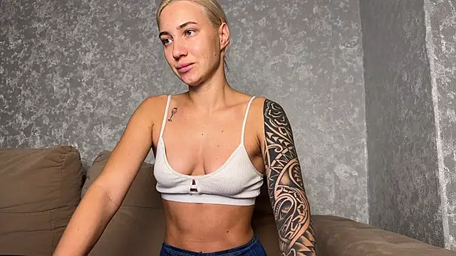 AnneBall online show from 11/10/25, 06:01