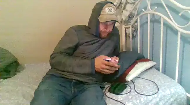 Snapshot of SmokingSloth chatting on 01/20/25, 11:32 SmokingSloth online show from 01/20/25, 11:32