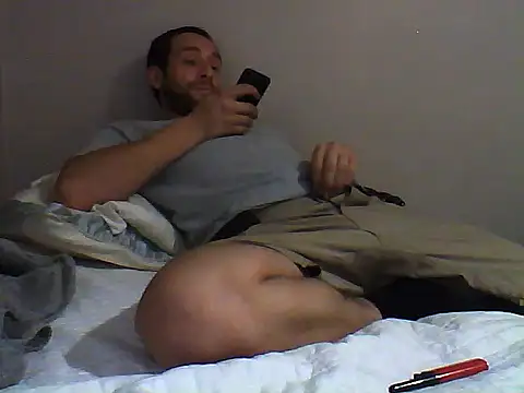 Snapshot of SmokingSloth chatting on 09/16/25, 08:21 SmokingSloth online show from 09/16/25, 08:21