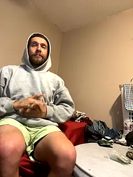 Snapshot of SmokingSloth chatting on 11/18/25, 07:46 SmokingSloth online show from 11/18/25, 07:46