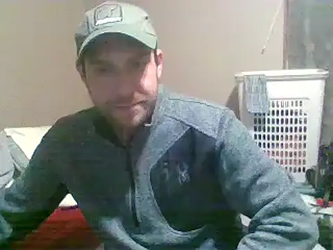 Snapshot of SmokingSloth chatting on 11/21/25, 03:27 SmokingSloth online show from 11/21/25, 03:27