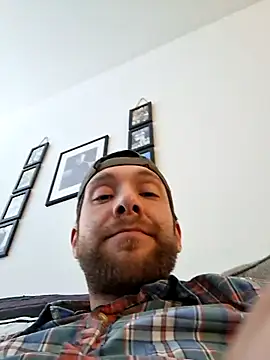 Snapshot of SmokingSloth chatting on 02/19/26, 07:32 SmokingSloth online show from 02/19/26, 07:32