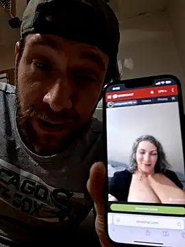 Snapshot of SmokingSloth chatting on 02/28/26, 12:44 SmokingSloth online show from 02/28/26, 12:44