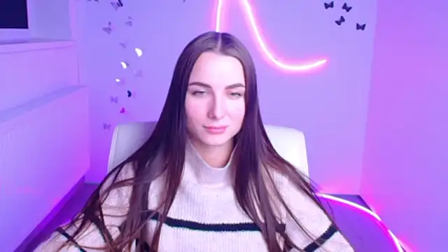 Eva Janee online show from 12/17/25, 12:22