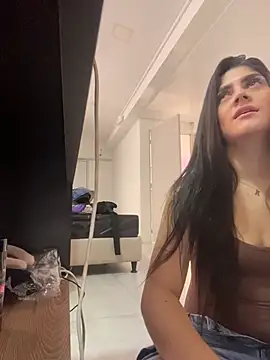 Amy-Saenz online show from 12/05/25, 03:30