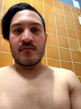 Snapshot of Sleeker99 chatting on 01/11/26, 11:21 Sleeker99 online show from 01/11/26, 11:21