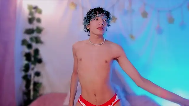 Snapshot of Im_Alejo chatting on 09/23/25, 12:46 Im Alejo online show from 09/23/25, 12:46