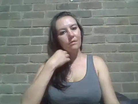 Snapshot of EksJouneMwah chatting on 01/19/25, 12:39 EksJouneMwah online show from 01/19/25, 12:39