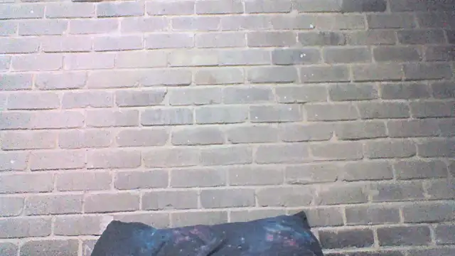 Snapshot of EksJouneMwah chatting on 12/17/25, 07:03 EksJouneMwah online show from 12/17/25, 07:03