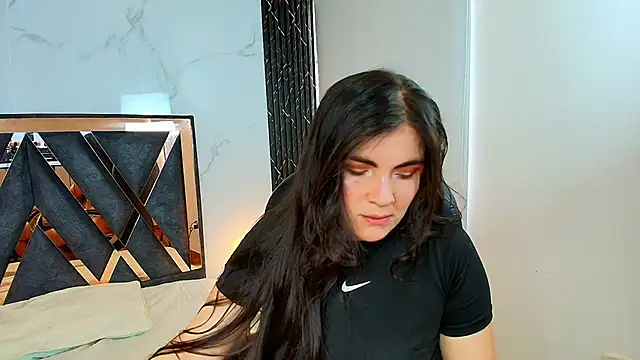 Amara vega online show from 11/06/25, 12:28