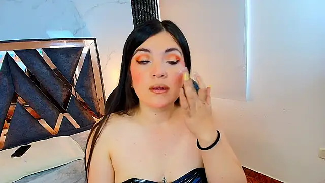 Amara vega online show from 11/15/25, 12:34