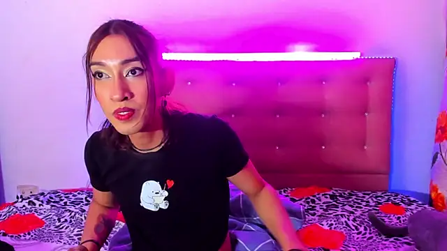 Snapshot of khandyzBlum chatting on 01/20/25, 06:43 khandyzBlum online show from 01/20/25, 06:43