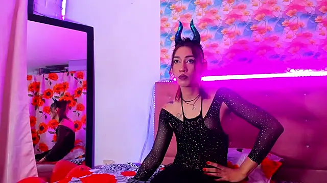 Snapshot of khandyzBlum chatting on 02/17/25, 04:04 khandyzBlum online show from 02/17/25, 04:04