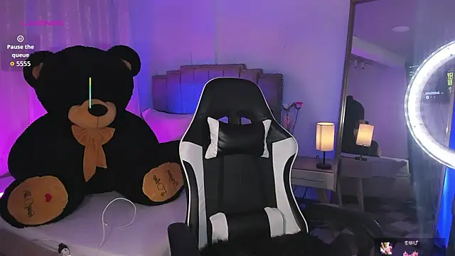 alexia mattel online show from 09/11/25, 08:58