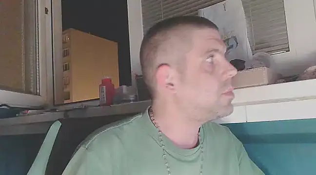 Snapshot of YouWantMe666 chatting on 02/20/25, 08:25 YouWantMe666 online show from 02/20/25, 08:25