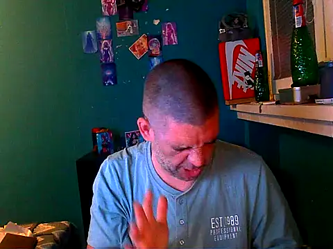 Snapshot of YouWantMe666 chatting on 09/10/25, 02:11 YouWantMe666 online show from 09/10/25, 02:11