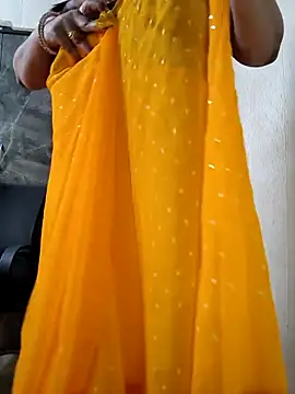 Snapshot of sneha_rose chatting on 11/06/25, 06:14 sneha rose online show from 11/06/25, 06:14