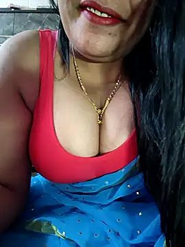 Snapshot of sneha_rose chatting on 11/10/25, 04:00 sneha rose online show from 11/10/25, 04:00