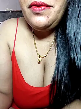 Snapshot of sneha_rose chatting on 03/04/26, 06:08 sneha rose online show from 03/04/26, 06:08