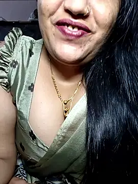 Snapshot of sneha_rose chatting on 06/03/26, 05:29 sneha rose online show from 06/03/26, 05:29