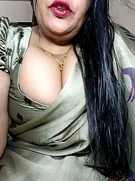 Snapshot of sneha_rose chatting on 07/15/26, 05:34 sneha rose online show from 07/15/26, 05:34