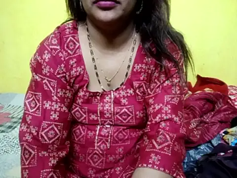 Snapshot of Sexyranibhabhi chatting on 01/09/26, 02:47 Sexyranibhabhi online show from 01/09/26, 02:47