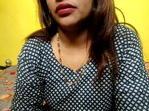 Snapshot of Sexyranibhabhi chatting on 01/13/26, 02:11 Sexyranibhabhi online show from 01/13/26, 02:11