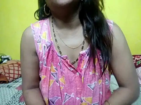 Snapshot of Sexyranibhabhi chatting on 02/08/26, 02:04 Sexyranibhabhi online show from 02/08/26, 02:04