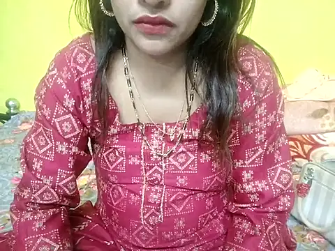 Snapshot of Sexyranibhabhi chatting on 02/17/26, 02:13 Sexyranibhabhi online show from 02/17/26, 02:13