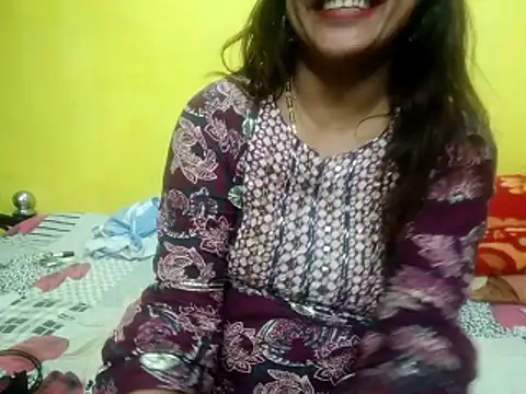 Snapshot of Sexyranibhabhi chatting on 02/24/26, 02:48 Sexyranibhabhi online show from 02/24/26, 02:48