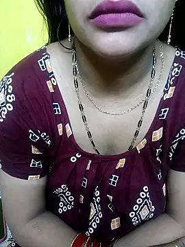 Snapshot of Sexyranibhabhi chatting on 04/19/26, 03:06 Sexyranibhabhi online show from 04/19/26, 03:06