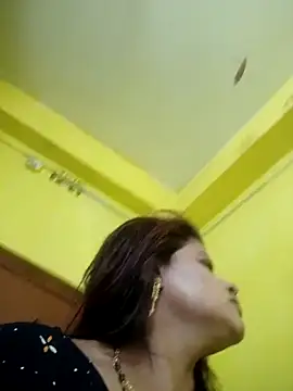 Snapshot of Sexyranibhabhi chatting on 04/21/26, 02:51 Sexyranibhabhi online show from 04/21/26, 02:51