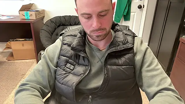 Snapshot of swagger1793 chatting on 03/19/25, 08:43 swagger1793 online show from 03/19/25, 08:43